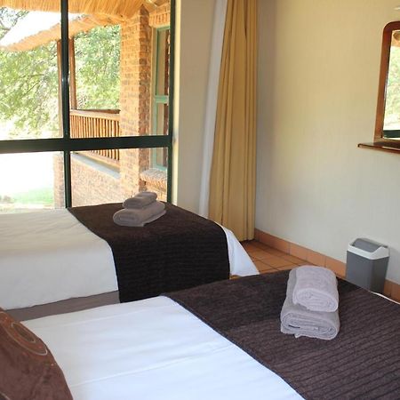 Ekuthuleni River Front Chalets Maruleng Buitenkant foto