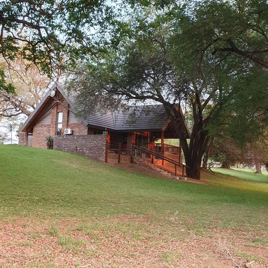 Ekuthuleni River Front Chalets Maruleng Buitenkant foto