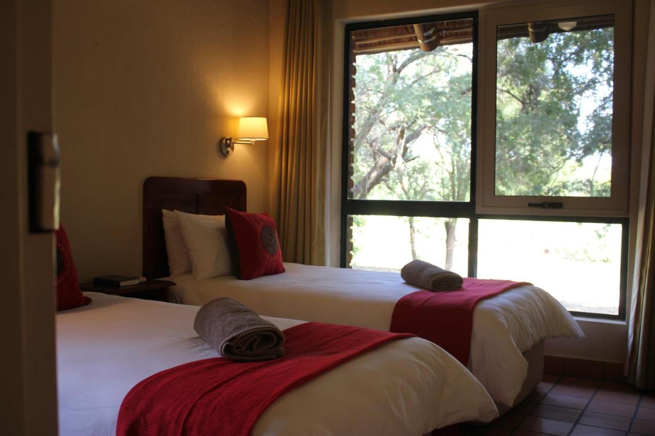 Ekuthuleni River Front Chalets Maruleng Buitenkant foto