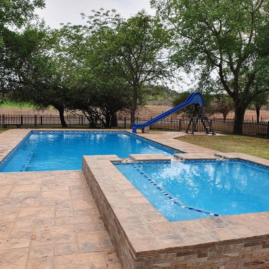 Ekuthuleni River Front Chalets Maruleng Buitenkant foto